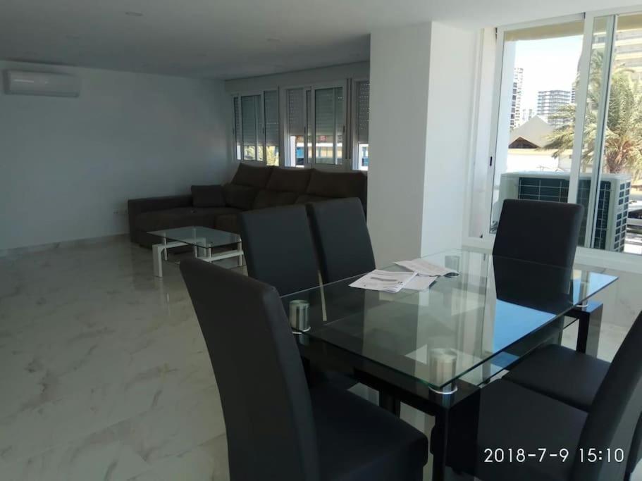 Apartamento Playa Levante ベニドルム エクステリア 写真