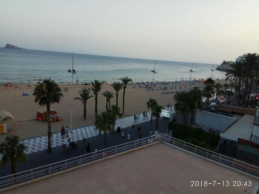 Apartamento Playa Levante ベニドルム エクステリア 写真